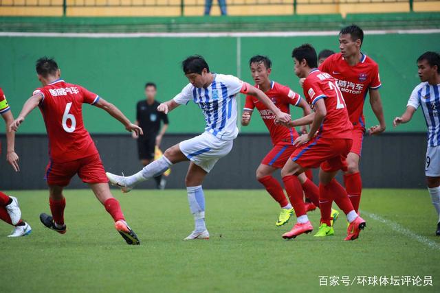 水晶宫历史性登顶欧战：从逆境到荣耀的壮丽篇章
